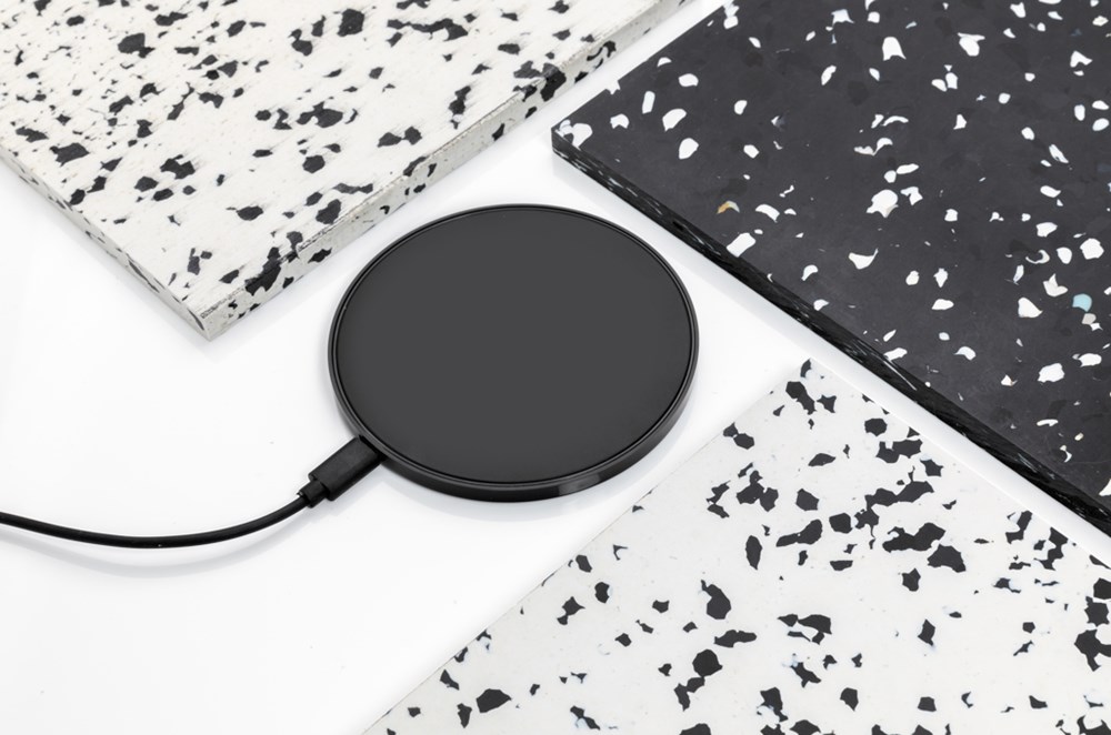 10W Wireless Charger aus RCS Standard recyceltem Kunststoff